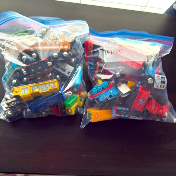 Thomas and friends lot - Picture 1 of 14